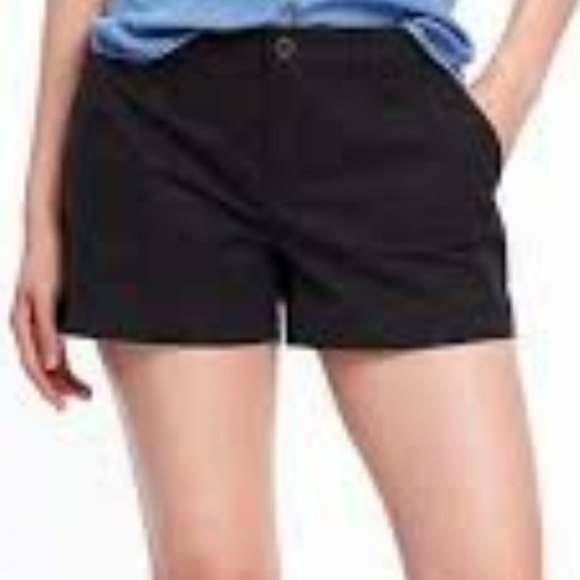Black Old Navy khaki shorts - Picture 3 of 3